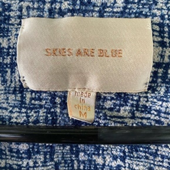 Skies are Blue Blouse‎ Size M - Picture 13 of 14